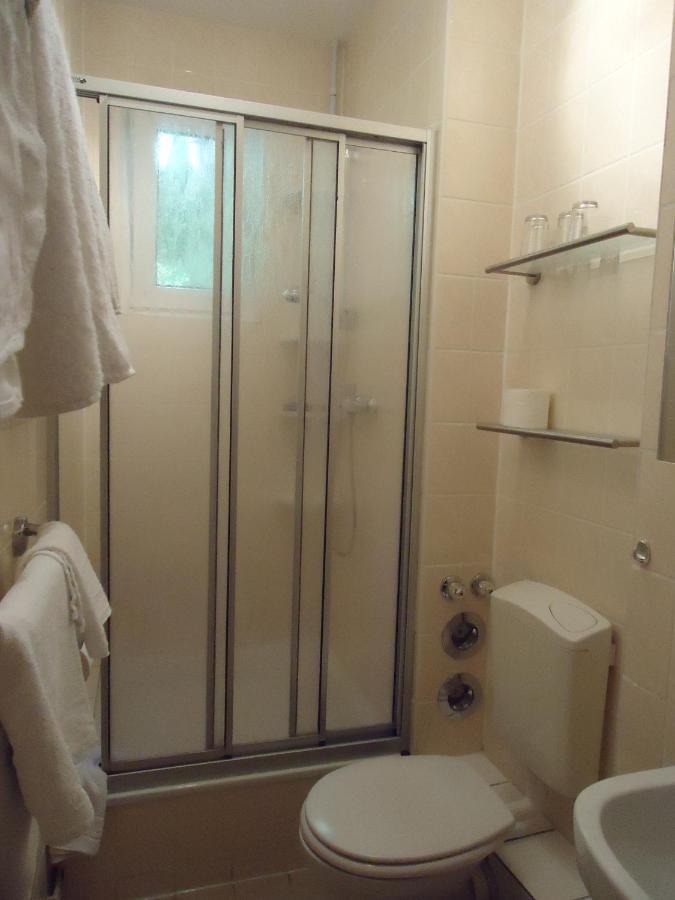 Hotel Schweizer Hof Halle  ภายนอก รูปภาพ