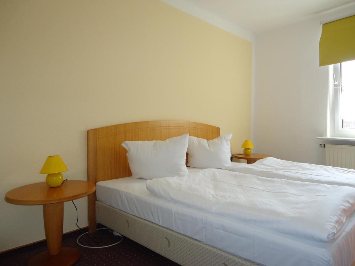 Hotel Schweizer Hof Halle  ภายนอก รูปภาพ